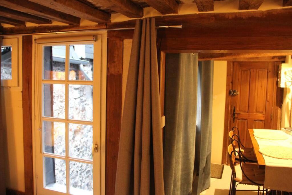 Cosy Studio Place Sainte Catherine Honfleur Exterior photo