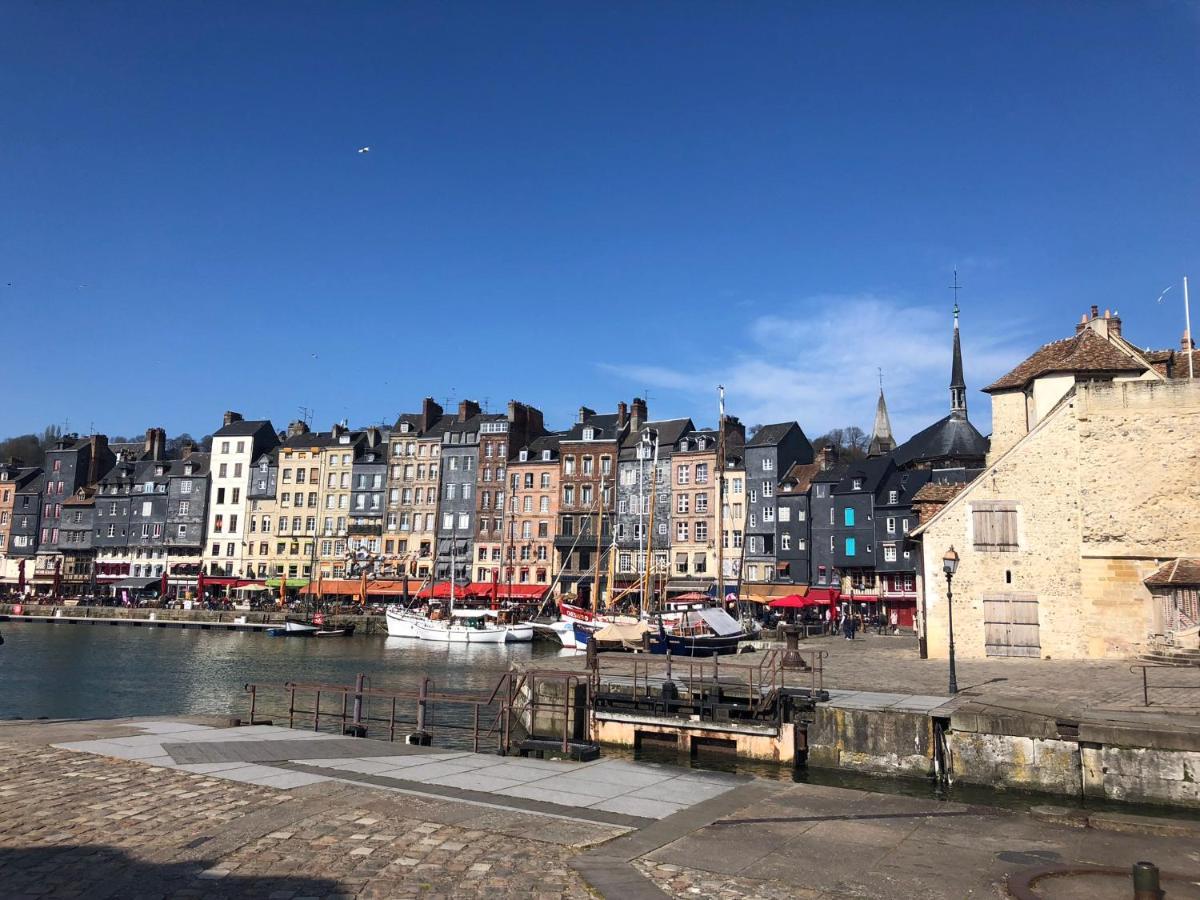 Cosy Studio Place Sainte Catherine Honfleur Exterior photo